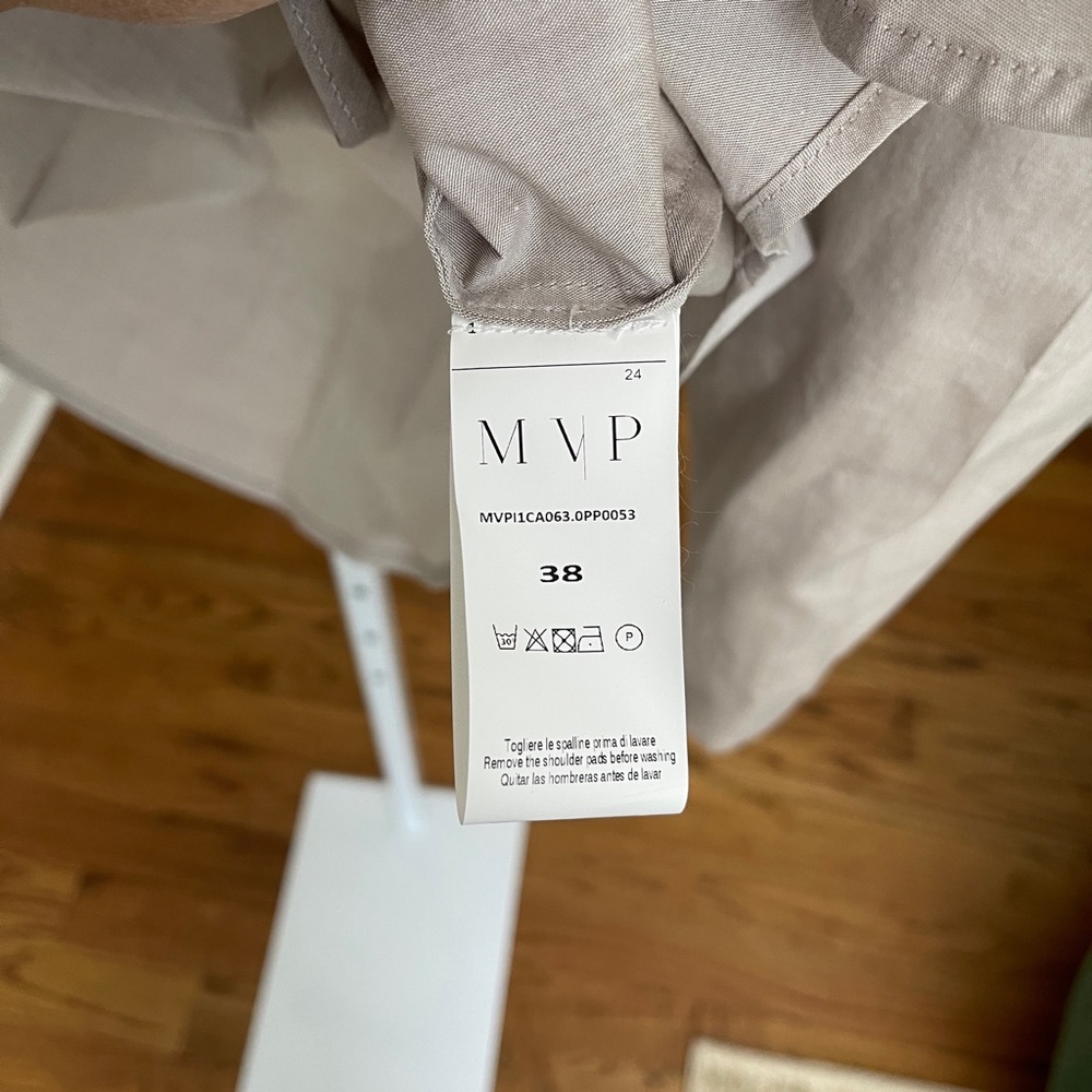Maria Vittoria Paolillo Boxy Button Down NWT - Picture 5 of 7